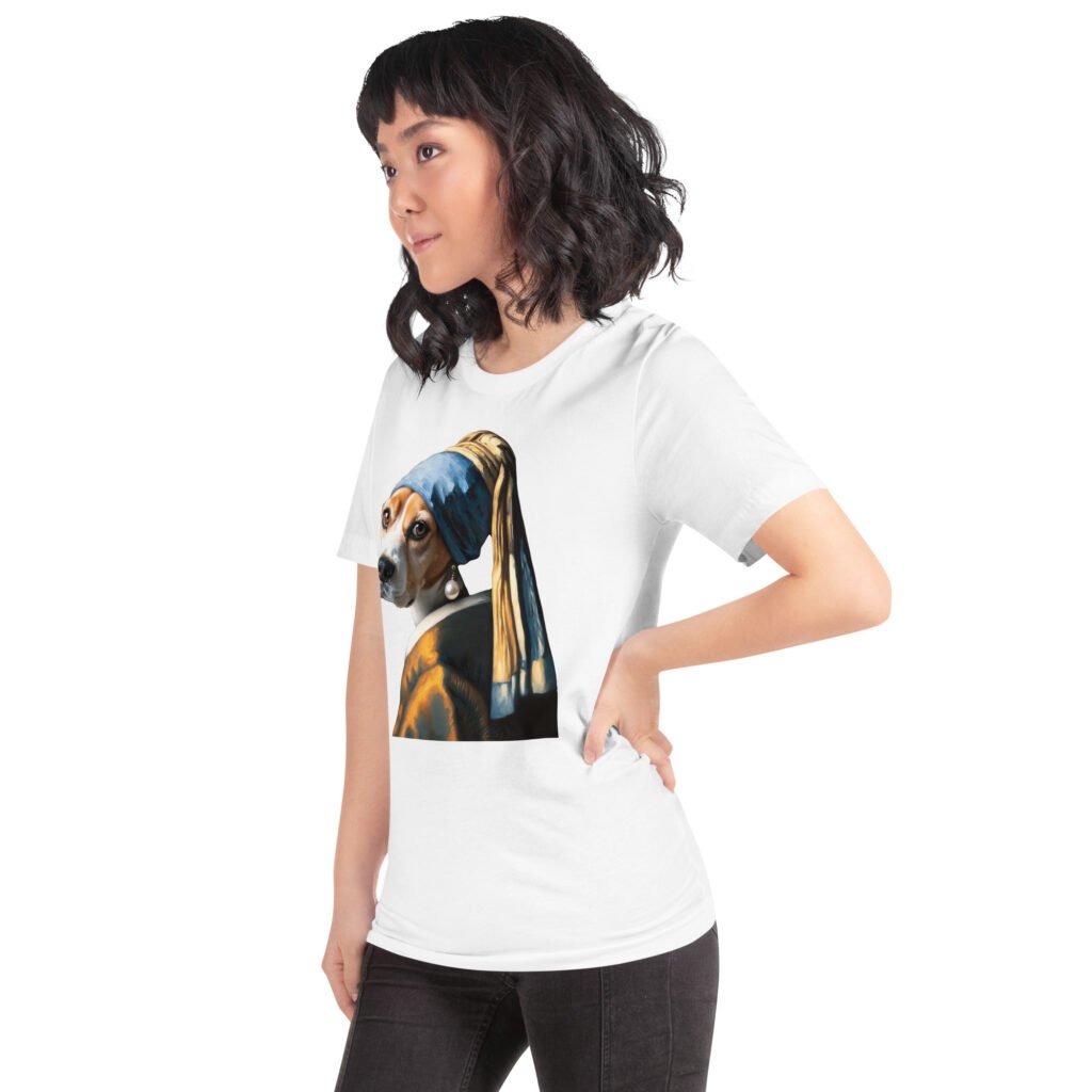 Beagle with Pearl Earring – Unisex T-Shirt